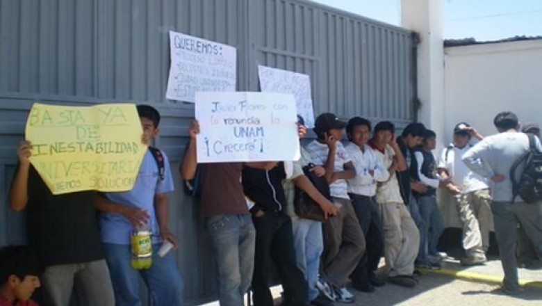 EN LA UNAM INAUGURAN LABORATORIO EN MEDIO DE PROTESTAS