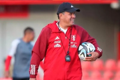 Juan Reynoso advierte a Bolivia y Venezuela: "La intención es los seis puntos"